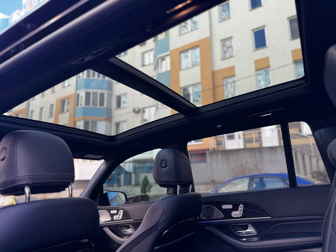 Mercedes-Benz GLS - фото 15