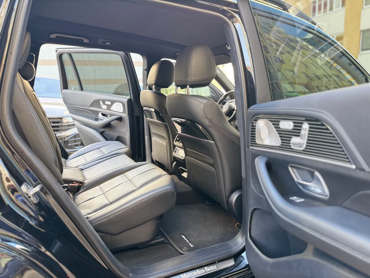 Mercedes-Benz GLS - фото 11