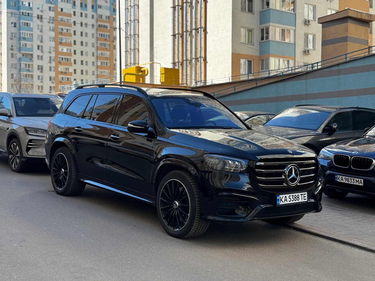 Mercedes-Benz GLS - фото 4