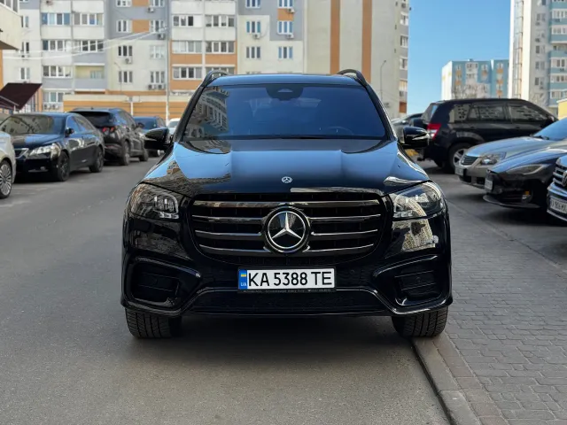 Mercedes-Benz GLS - фото 1