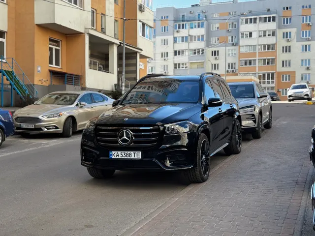 Mercedes-Benz GLS - фото 2