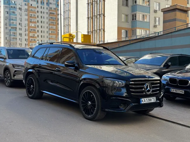 Mercedes-Benz GLS - фото 4