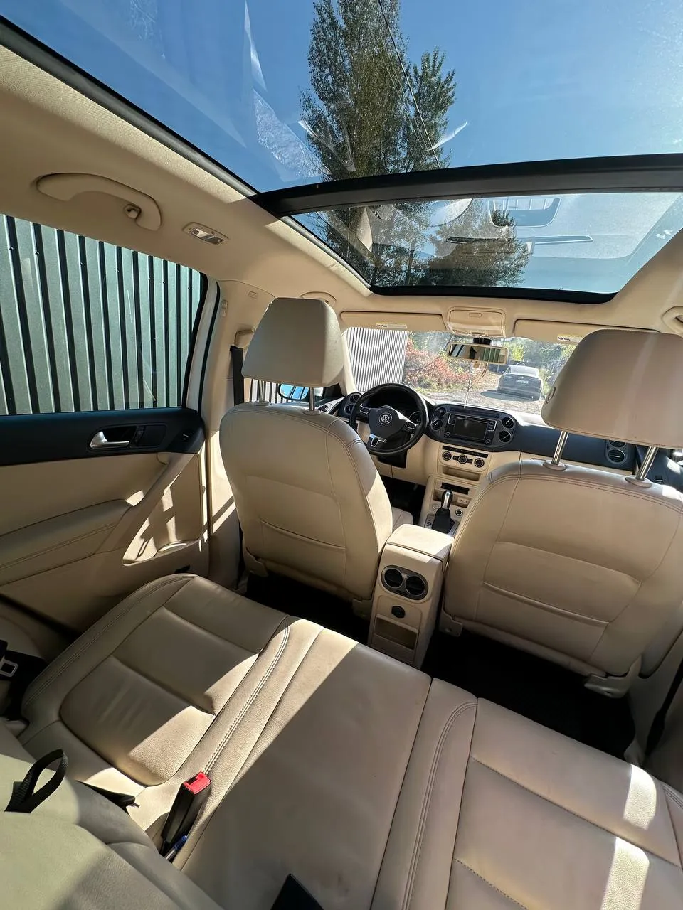 Volkswagen Tiguan - фото 10