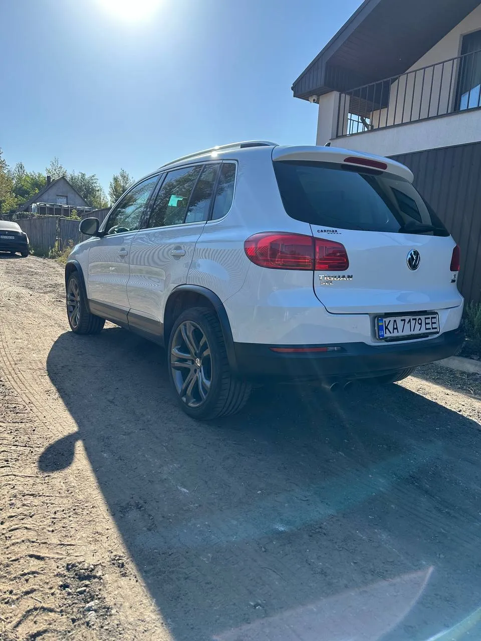 Volkswagen Tiguan - фото 4