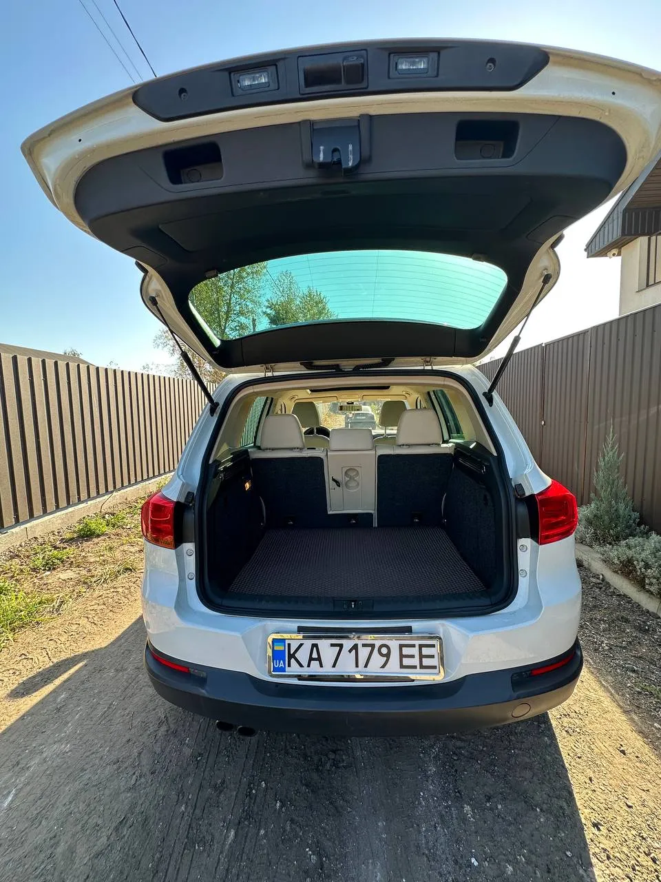 Volkswagen Tiguan - фото 9