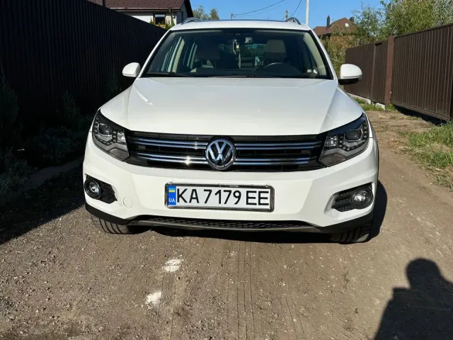 Volkswagen Tiguan - фото 5