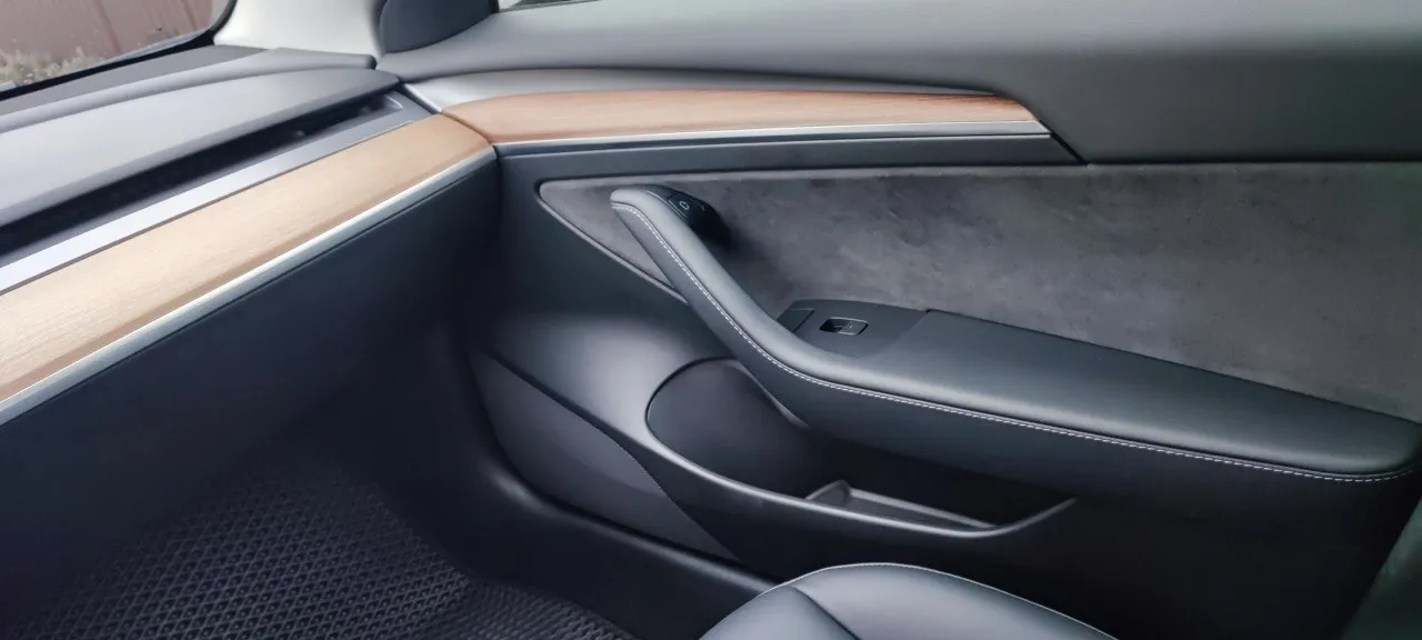 Tesla Model 3 - фото 20