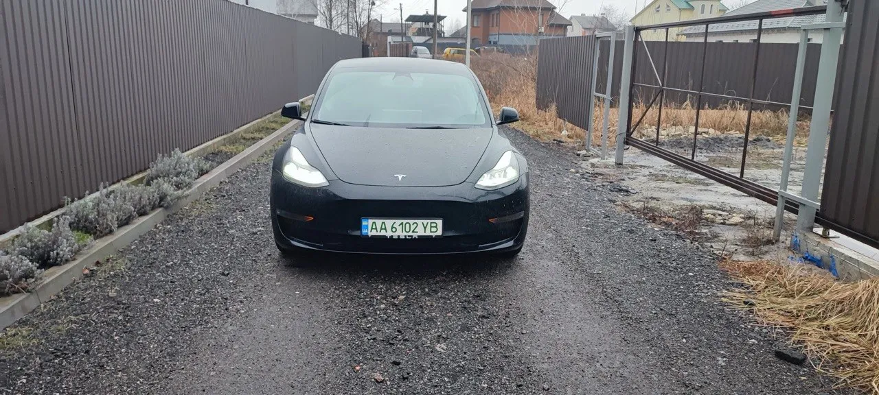 Tesla Model 3 - фото 5