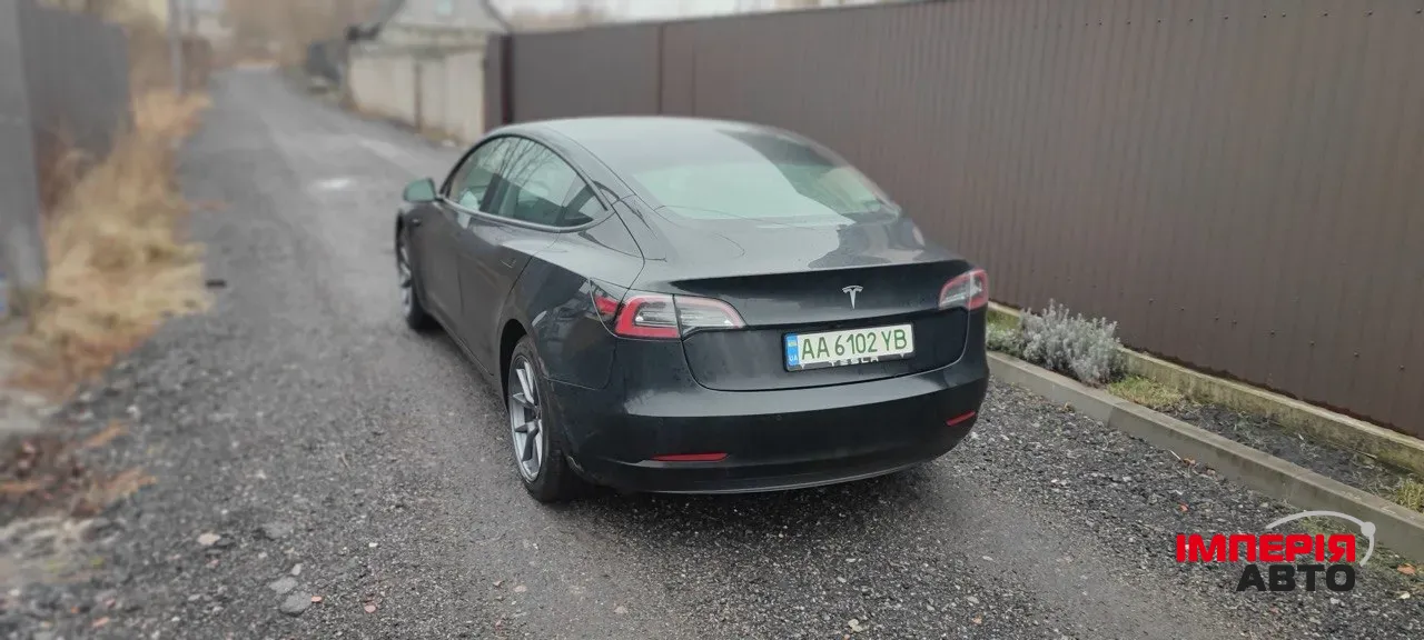 Tesla Model 3 - фото 9