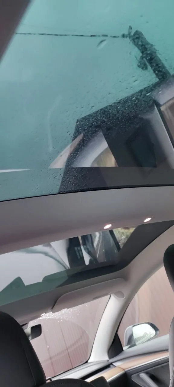 Tesla Model 3 - фото 17