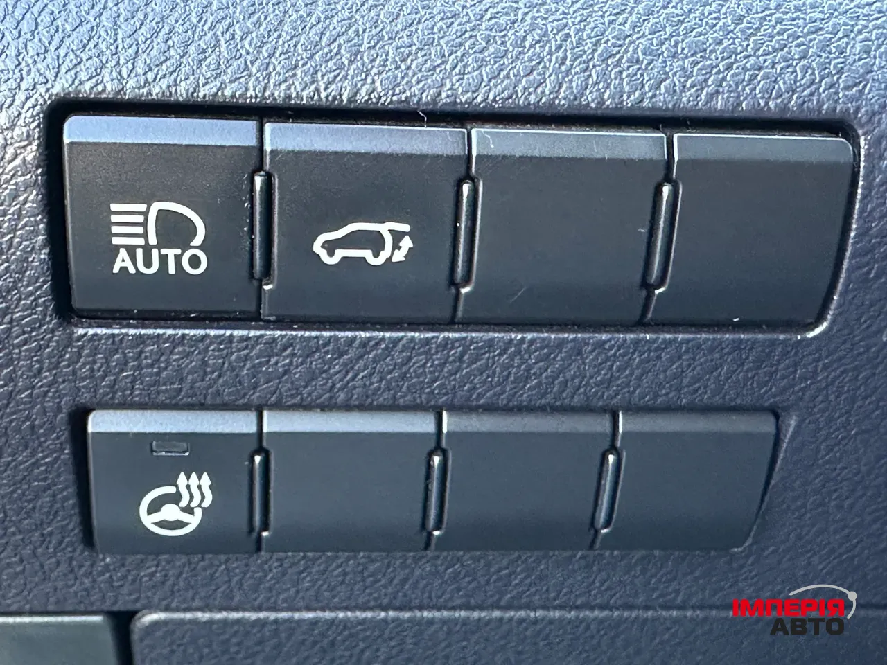 Lexus RX - фото 26