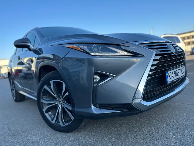 Lexus RX - фото 5