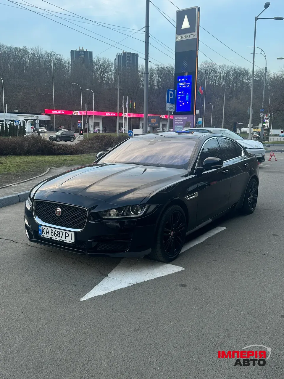 Jaguar XE - фото 19