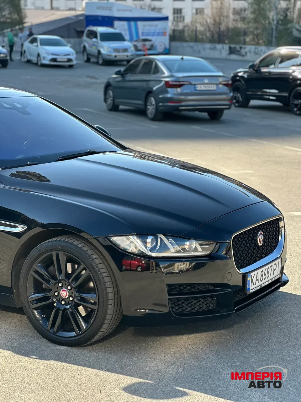 Jaguar XE - фото 5