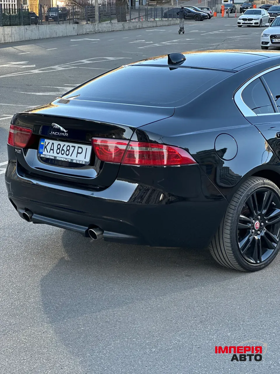Jaguar XE - фото 9