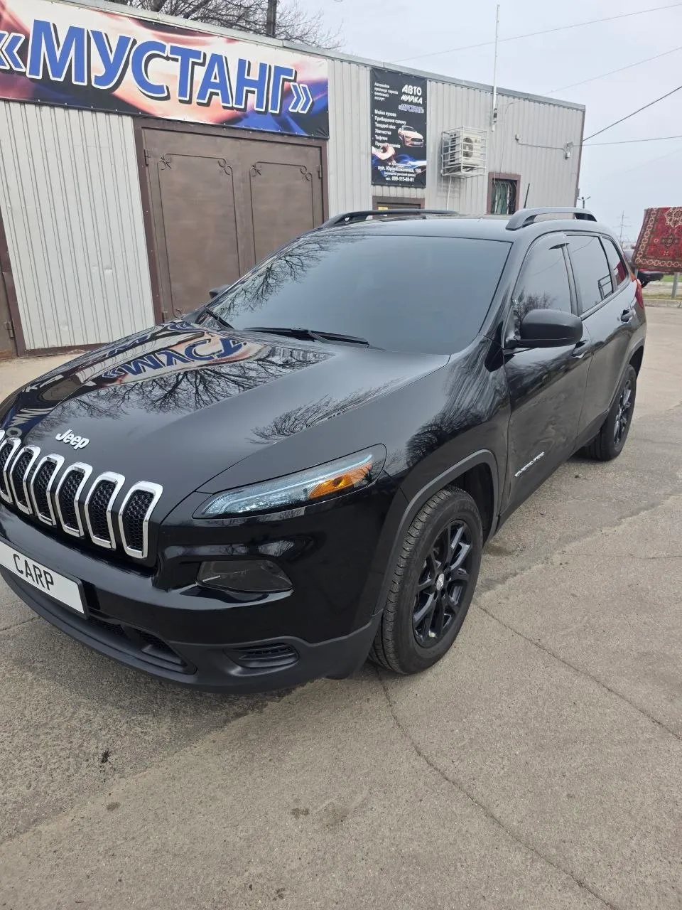 Jeep Cherokee - фото 14