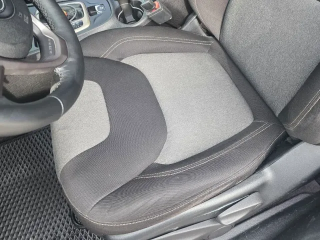 Jeep Cherokee - фото 4