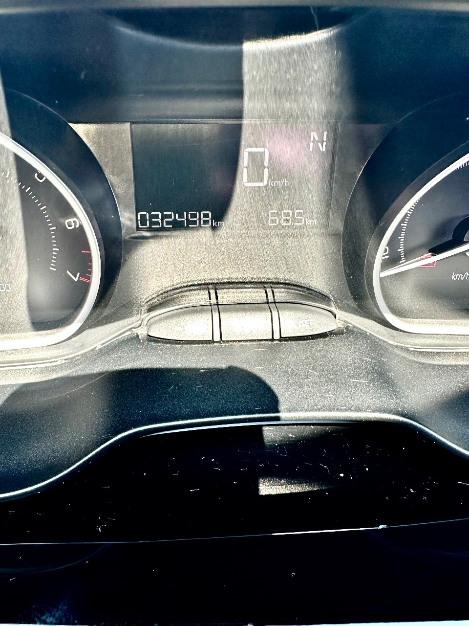 Peugeot 208 - фото 6