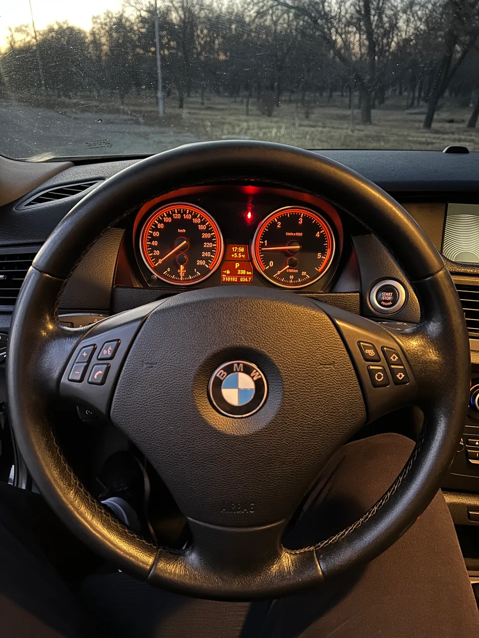 BMW X1 - фото 26
