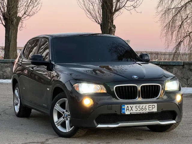 BMW X1 - фото 2
