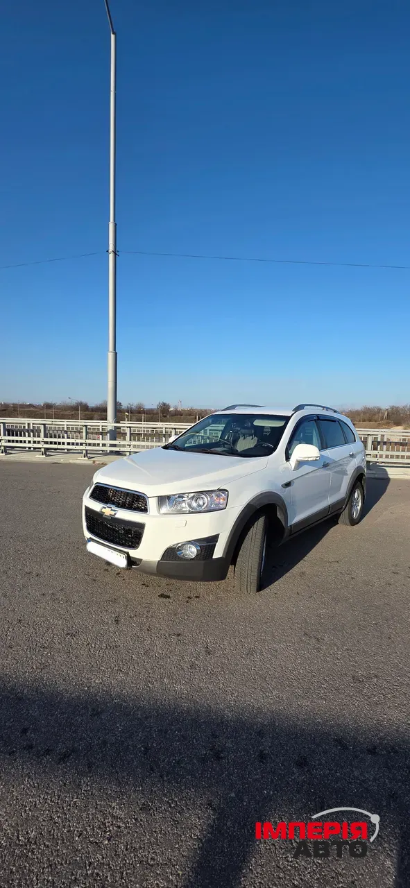 Chevrolet Captiva - фото 1