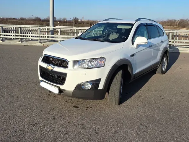 Chevrolet Captiva - фото 1