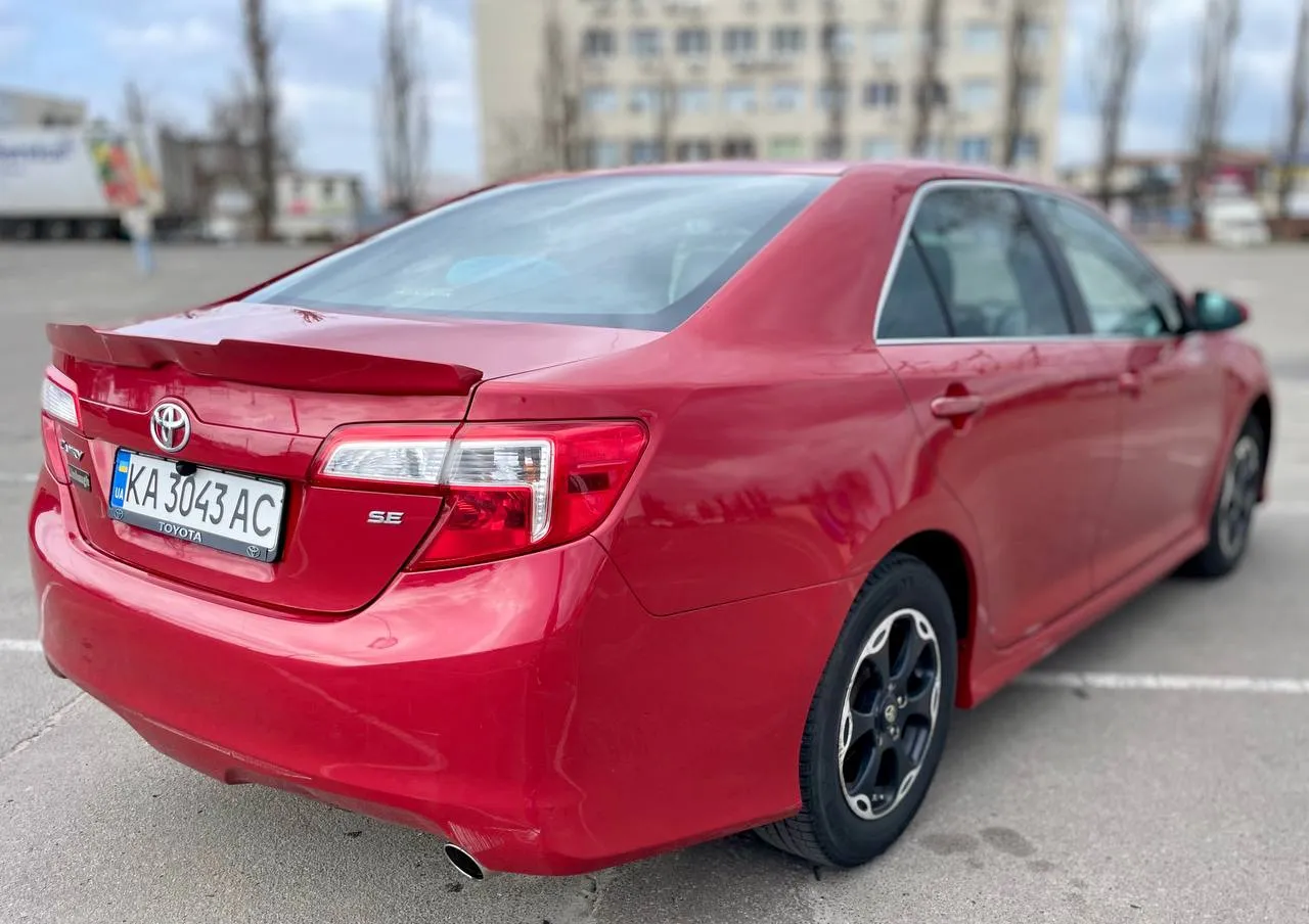 Toyota Camry - фото 6