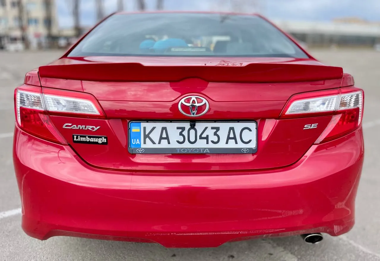 Toyota Camry - фото 5