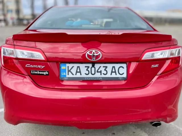 Toyota Camry - фото 5