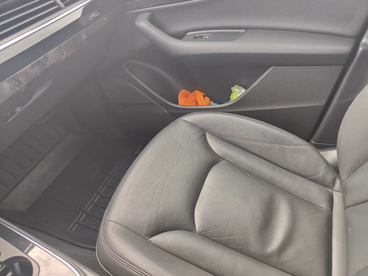 Audi Q7 - фото 14