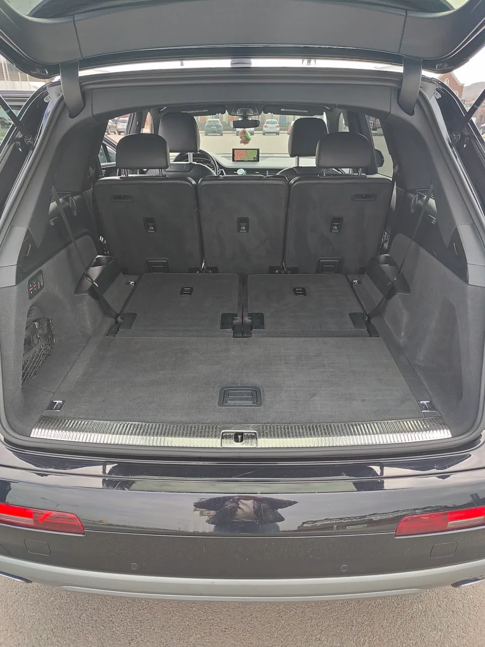 Audi Q7 - фото 17