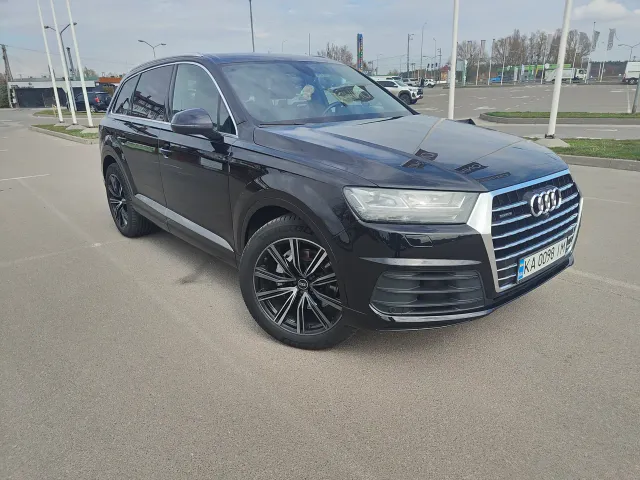Audi Q7 - фото 3