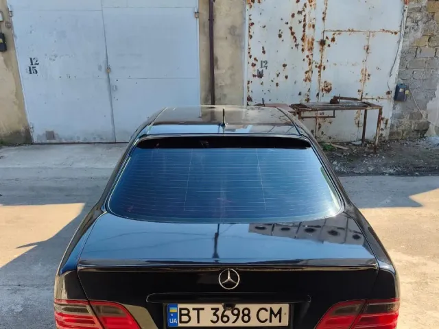Mercedes-Benz E-Класс - фото 3