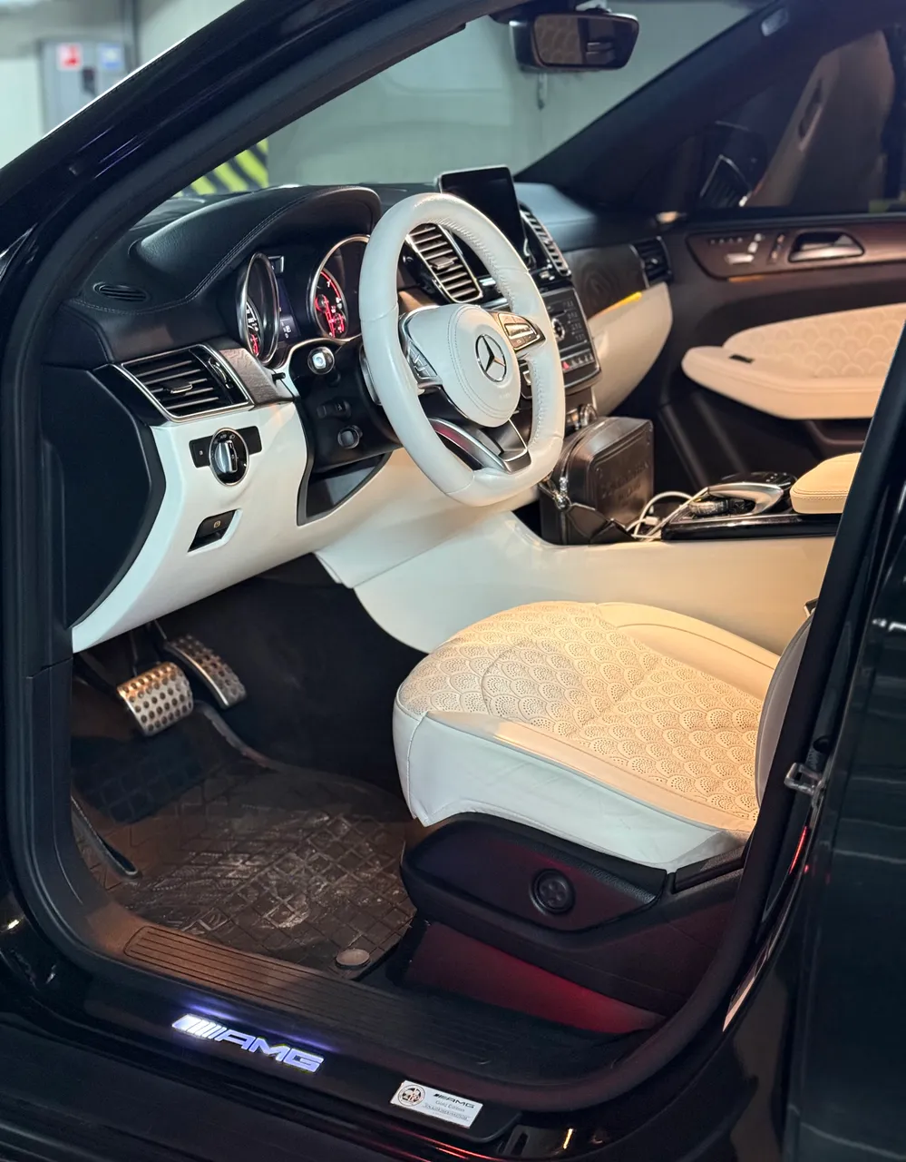 Mercedes-Benz GLE - фото 8