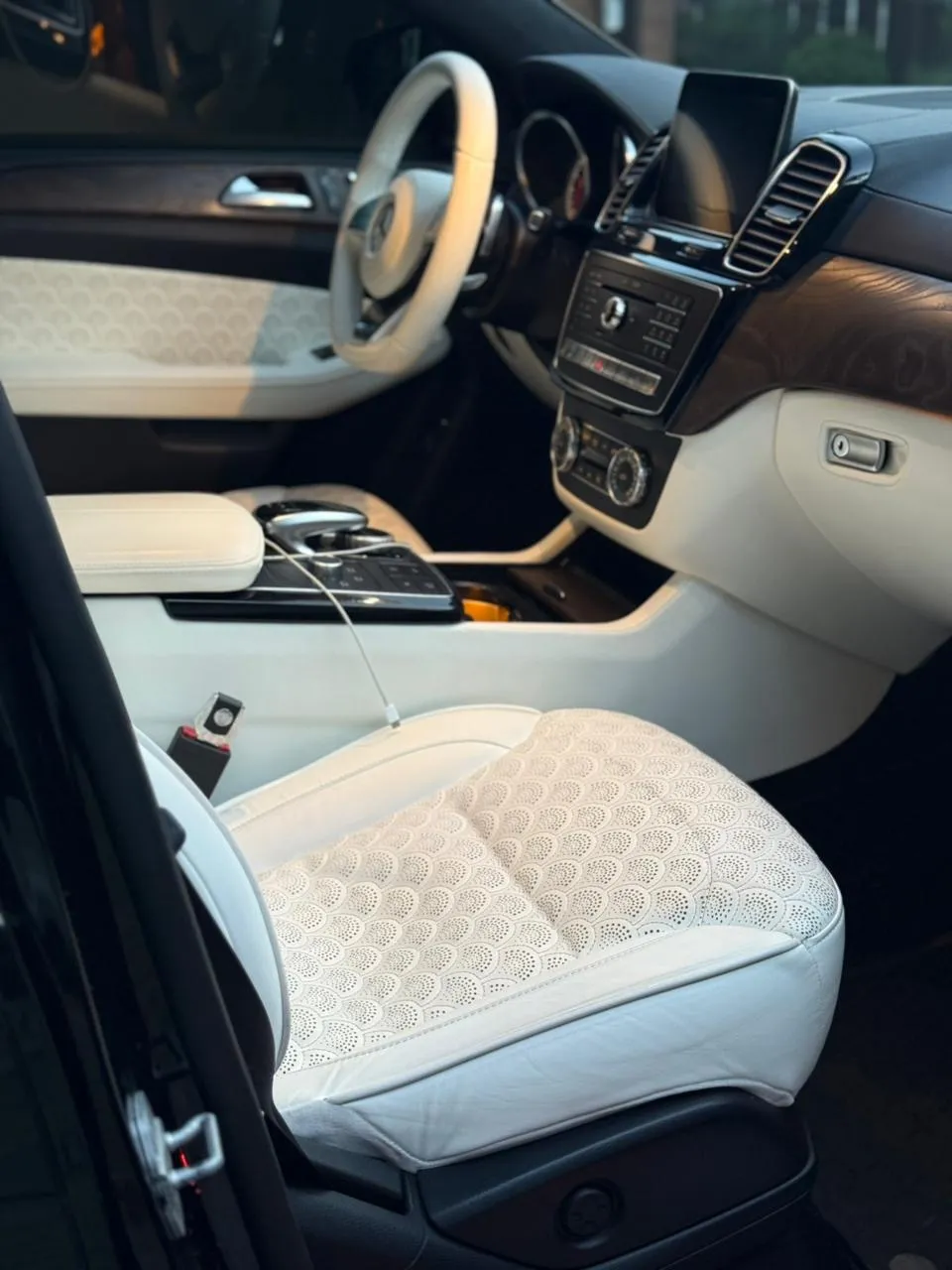 Mercedes-Benz GLE - фото 7