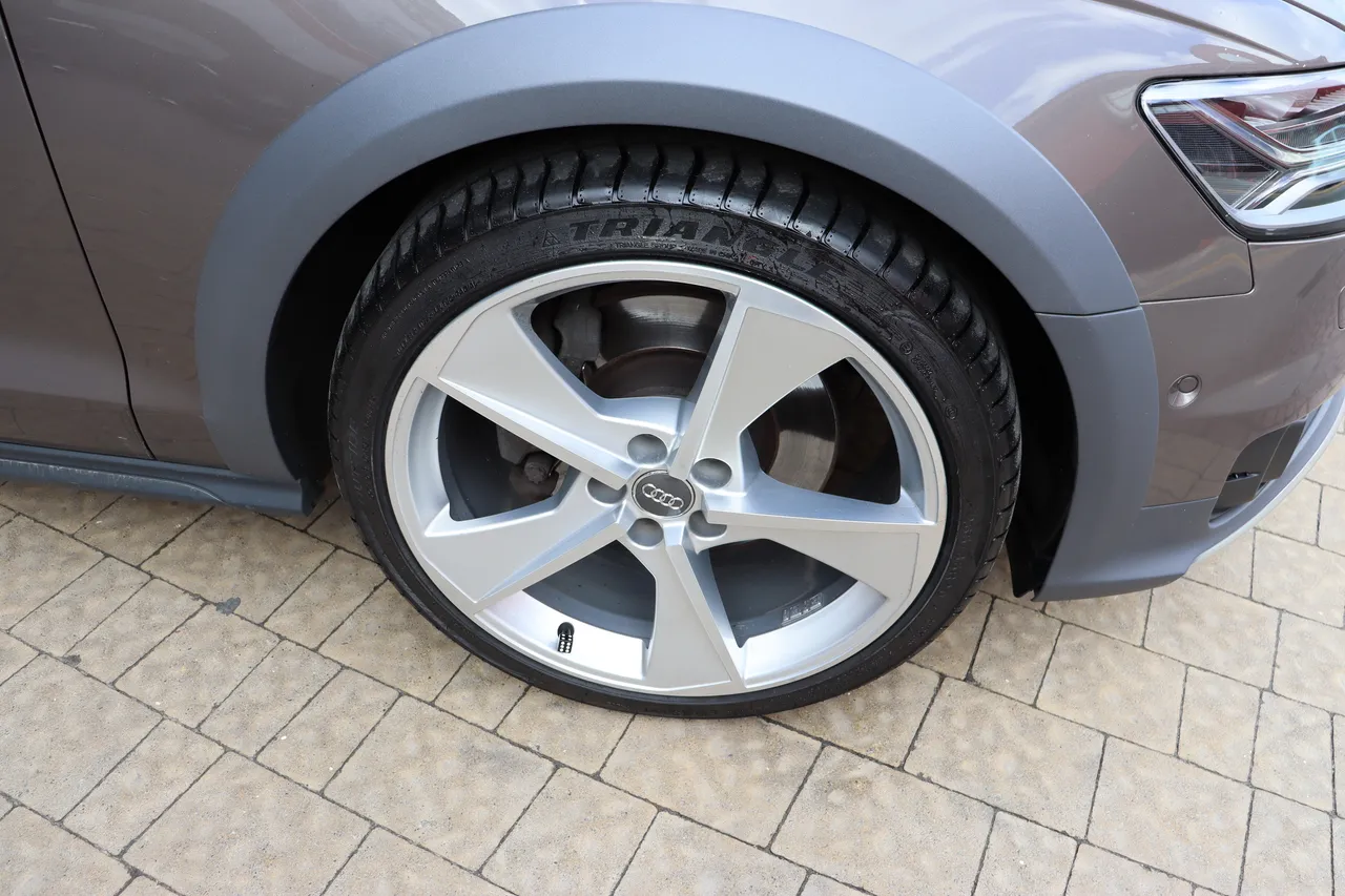 Audi A6 allroad - фото 4