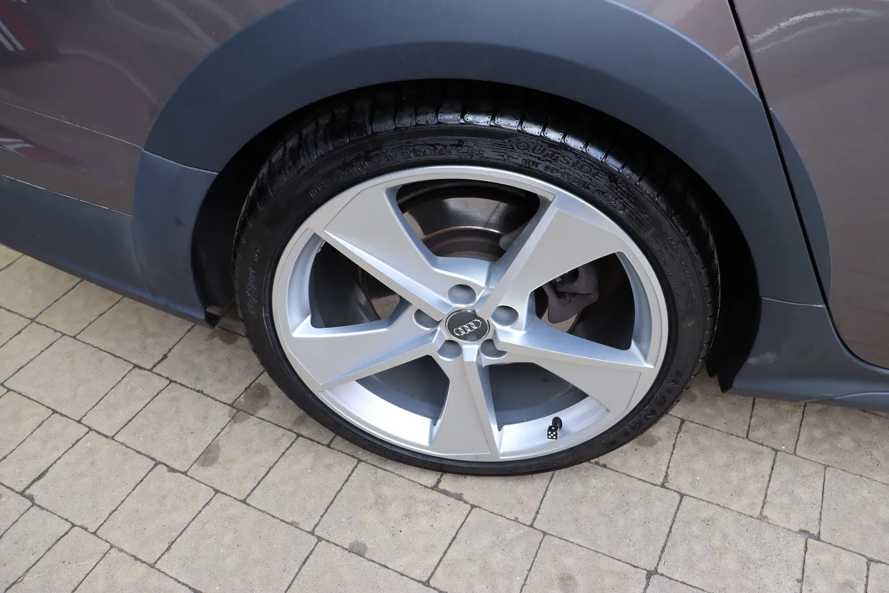 Audi A6 allroad - фото 5