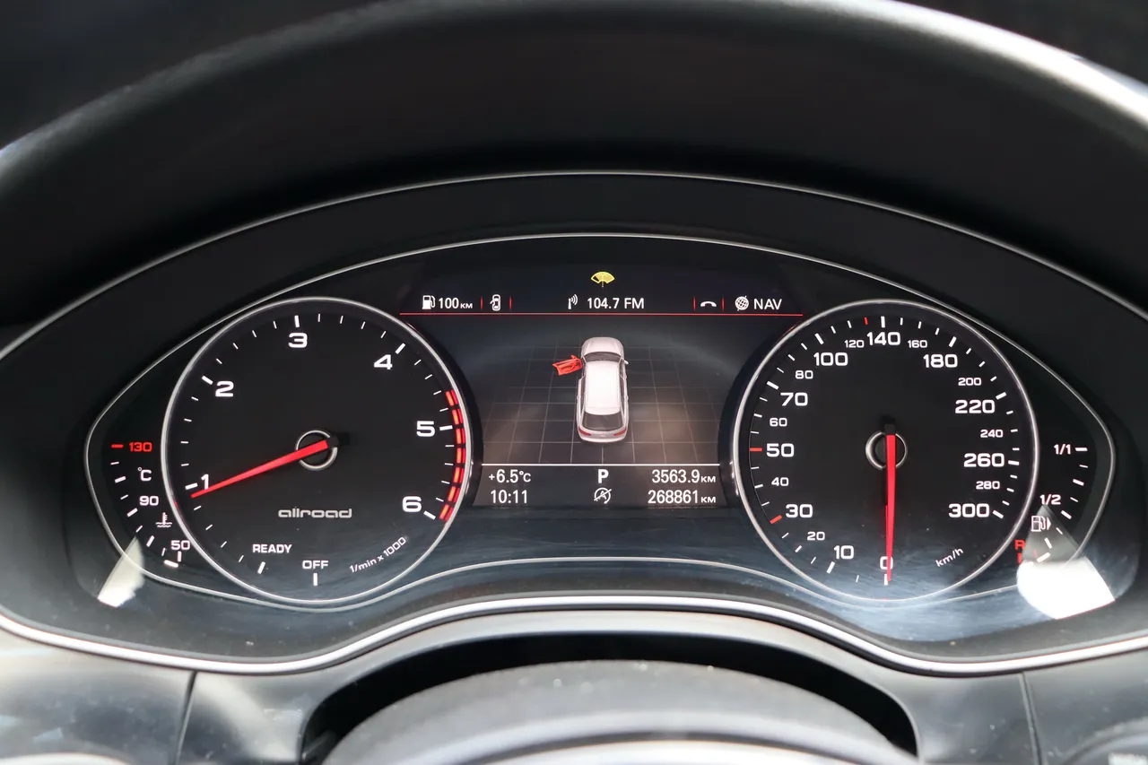 Audi A6 allroad - фото 20