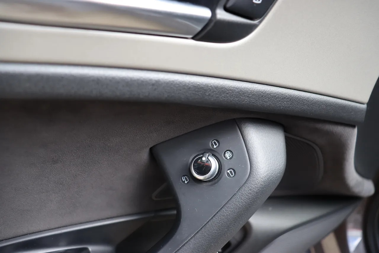 Audi A6 allroad - фото 14