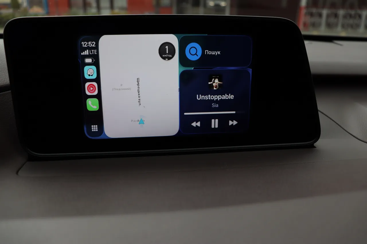 Lexus RX - фото 22