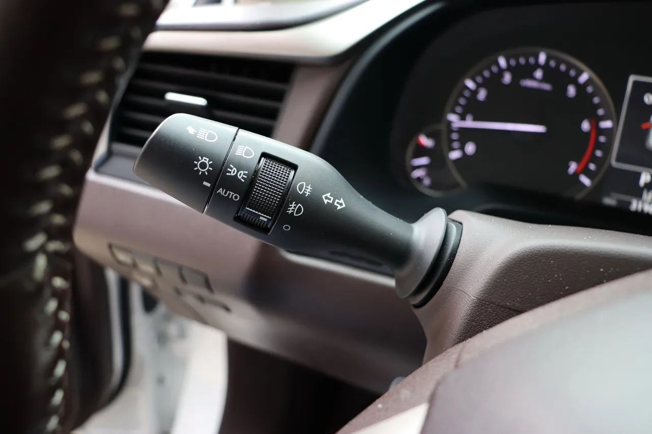 Lexus RX - фото 16