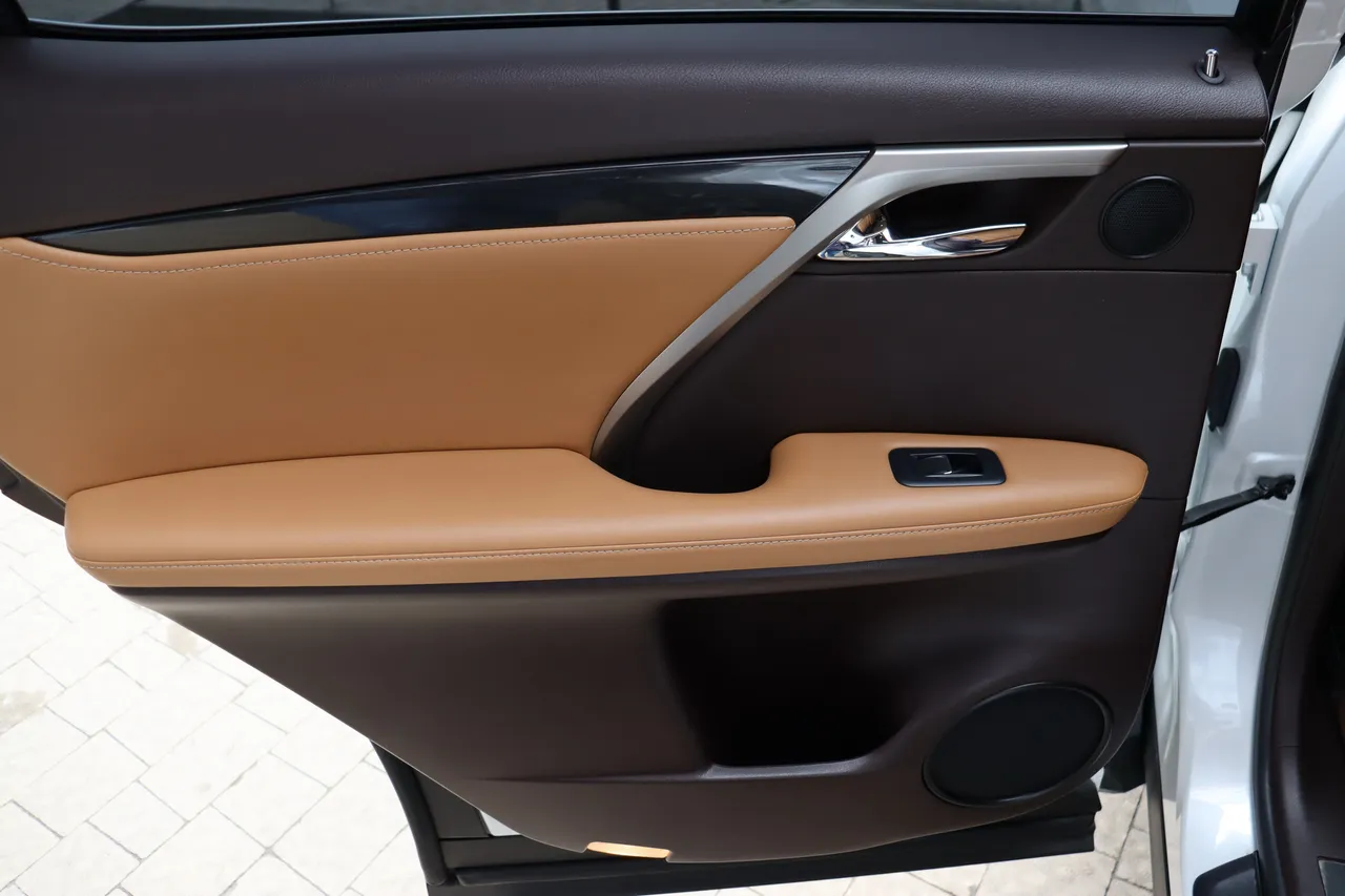 Lexus RX - фото 43