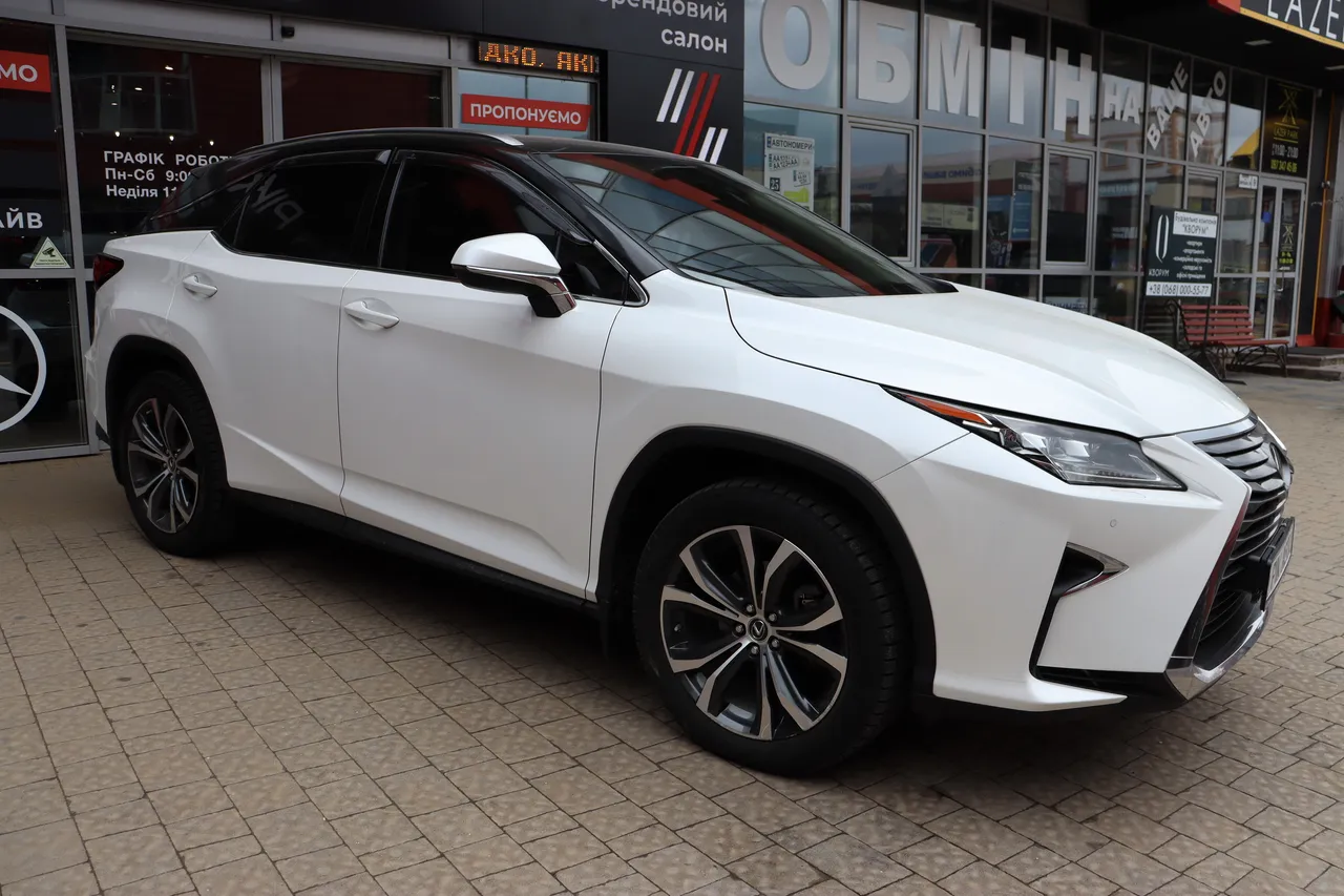 Lexus RX - фото 2