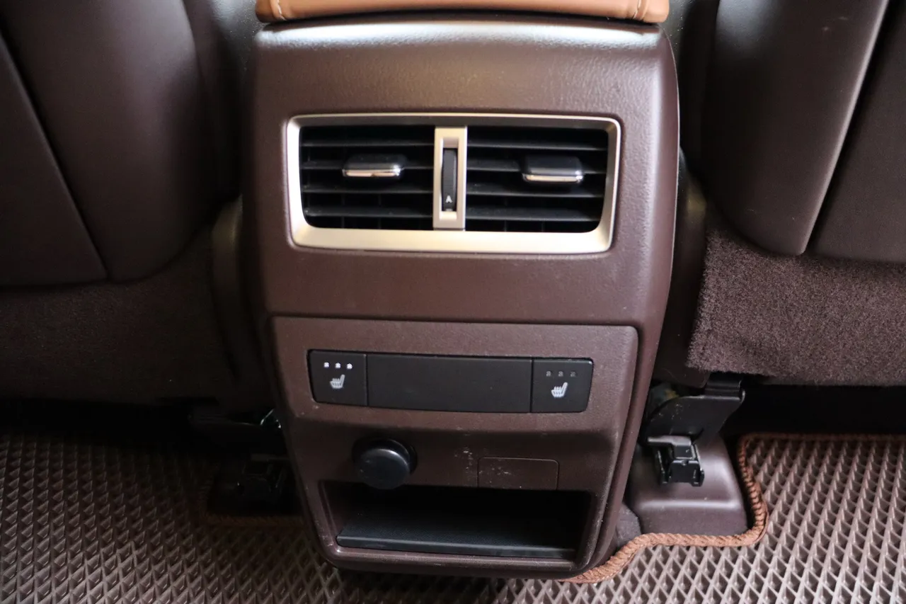 Lexus RX - фото 39