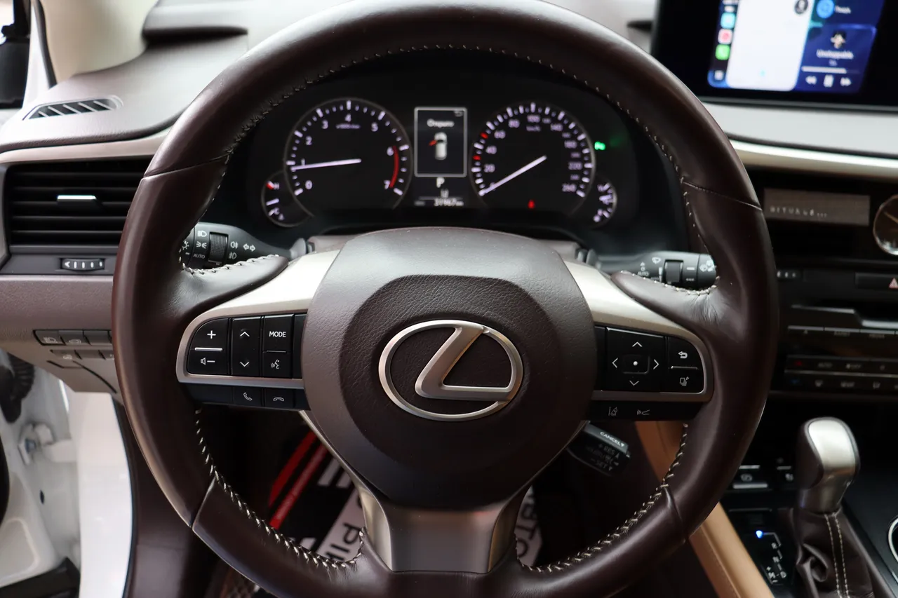 Lexus RX - фото 20