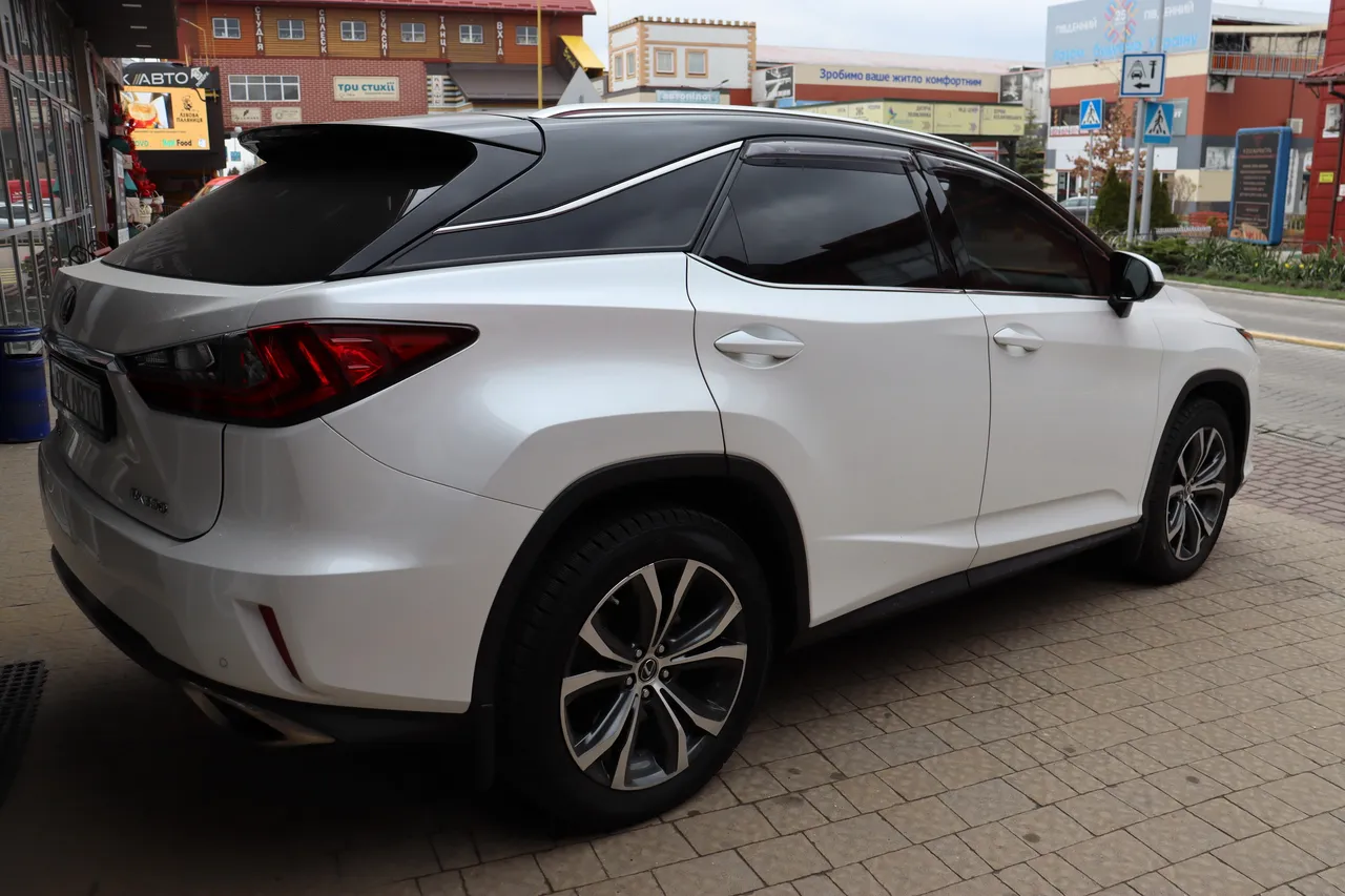 Lexus RX - фото 5