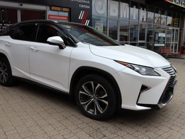 Lexus RX - фото 2