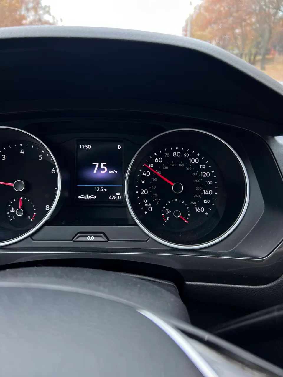 Volkswagen Tiguan - фото 20