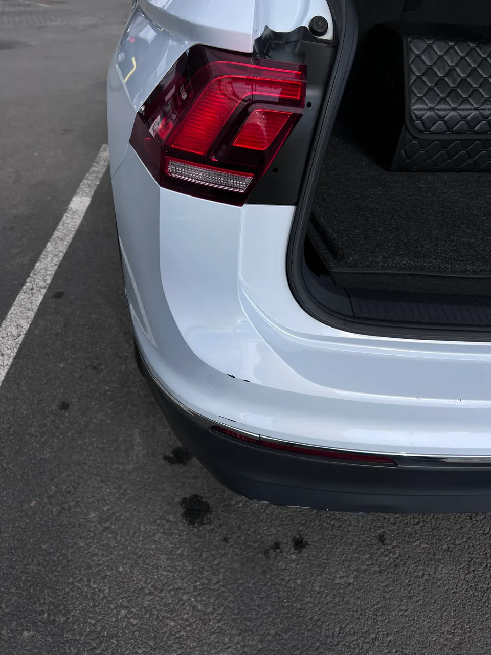 Volkswagen Tiguan - фото 6