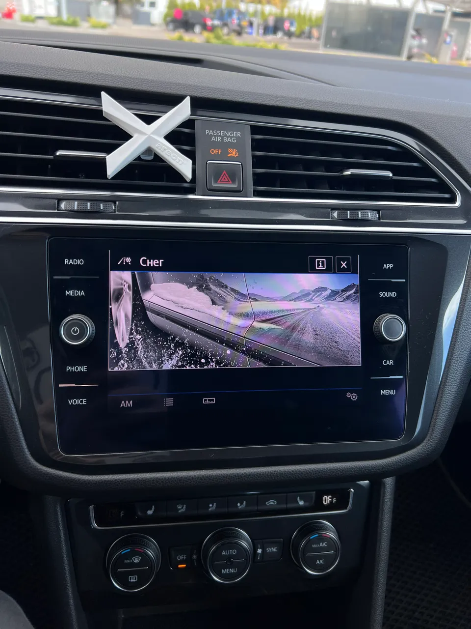 Volkswagen Tiguan - фото 9